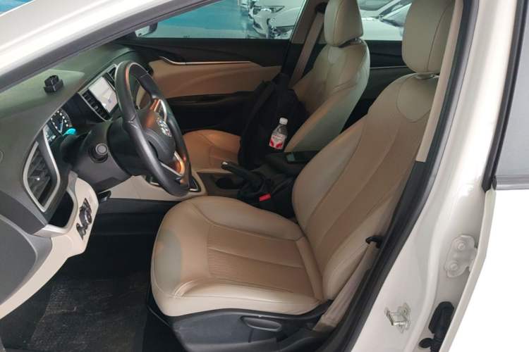 Used Buick GT 2017 15N Automatic Elite Version Left Front Seat