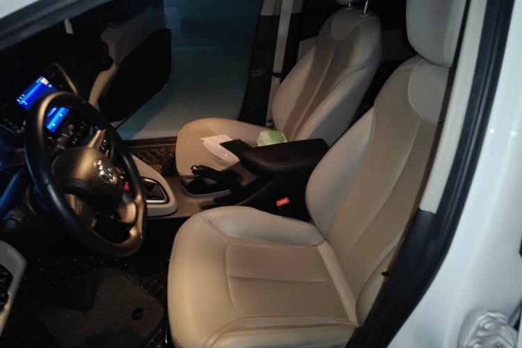 Used Buick GT 2017 15N Automatic Elite Version Left Front Seat