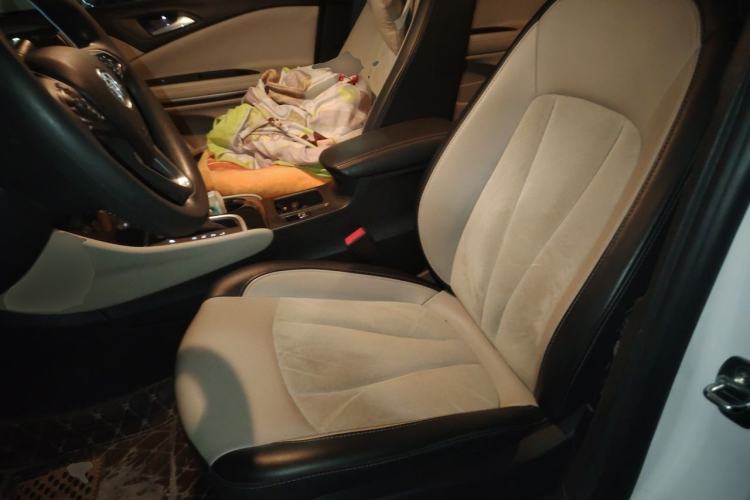 Used Buick GT 2017 15N Automatic Elite Version Left Front Seat