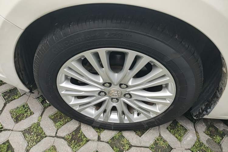 Used Buick GT 2017 15N Automatic Elite Version Left Front Wheel Hub