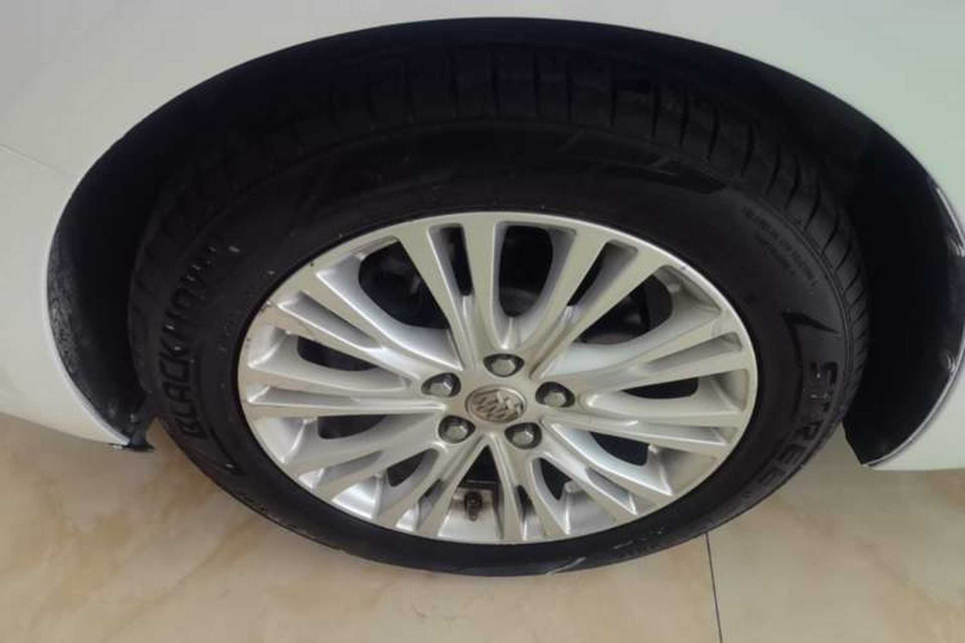 Used Buick GT 2017 15N Automatic Elite Version Left Front Wheel Hub