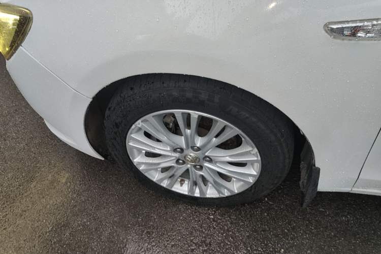 Used Buick GT 2017 15N Automatic Elite Version Left Front Wheel Hub