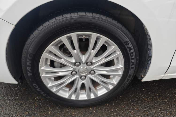 Used Buick GT 2017 15N Manual Elite Version Left Front Wheel Hub