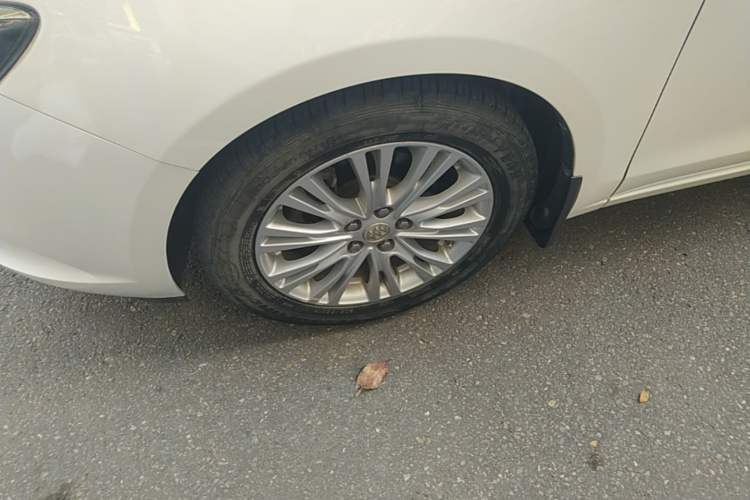 Used Buick GT 2017 15N Manual Elite Version Left Front Wheel Hub