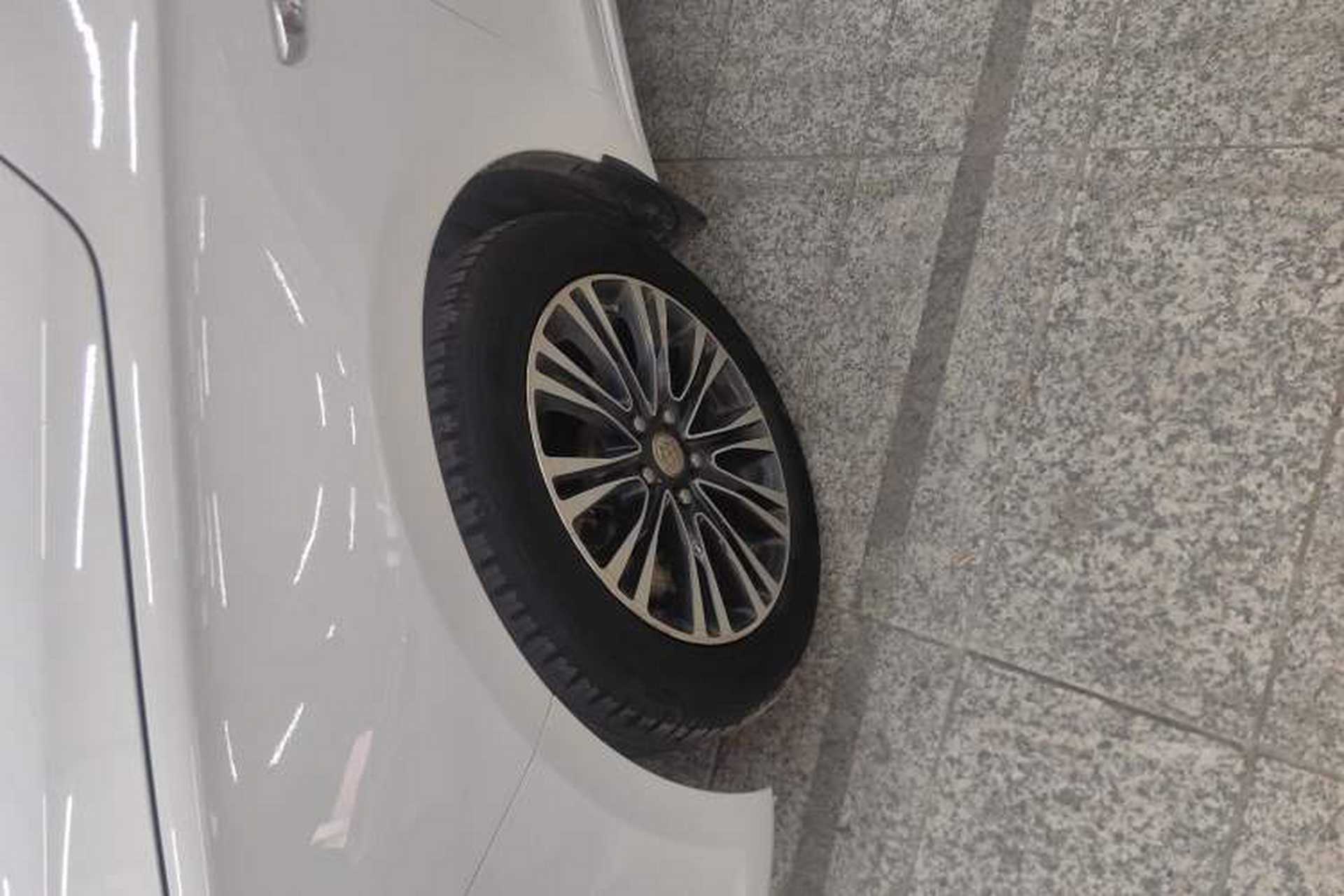 Used Buick GT 2017 18T Dual-Clutch Elite Model Left Front Wheel Hub
