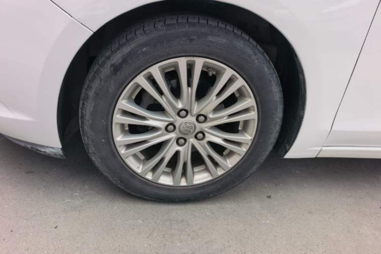 Used Buick GT 2017 15N Automatic Elite Version Left Front Wheel Hub