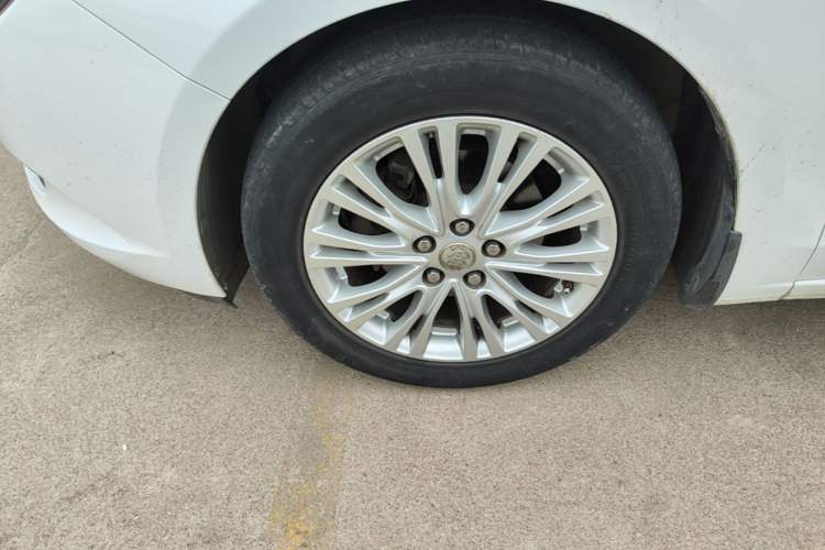 Used Buick GT 2017 15N Automatic Elite Version Left Front Wheel Hub