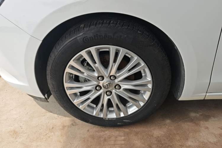Used Buick GT 2017 15N Automatic Elite Version Left Front Wheel Hub