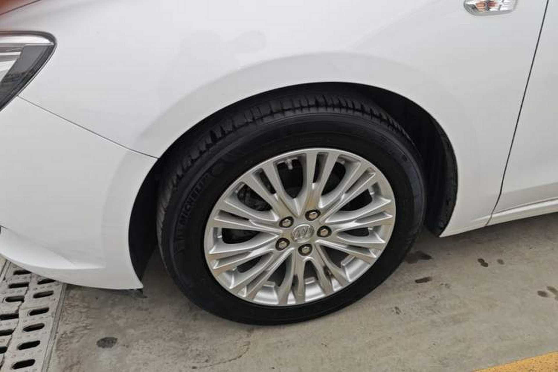 Used Buick GT 2017 15N Automatic Elite Version Left Front Wheel Hub