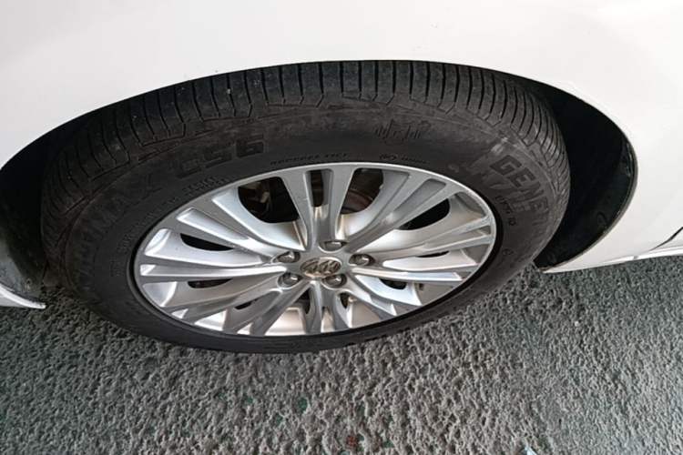 Used Buick GT 2017 15N Automatic Elite Version Left Front Wheel Hub