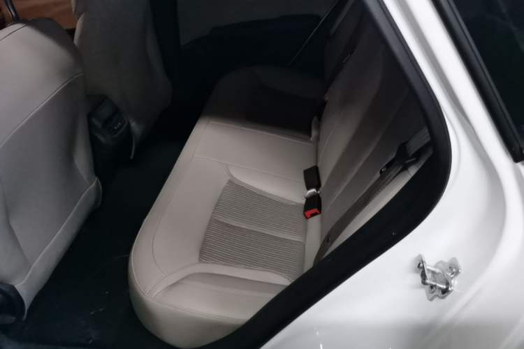 Used Buick GT 2017 15N Manual Elite Version Left Rear Seat