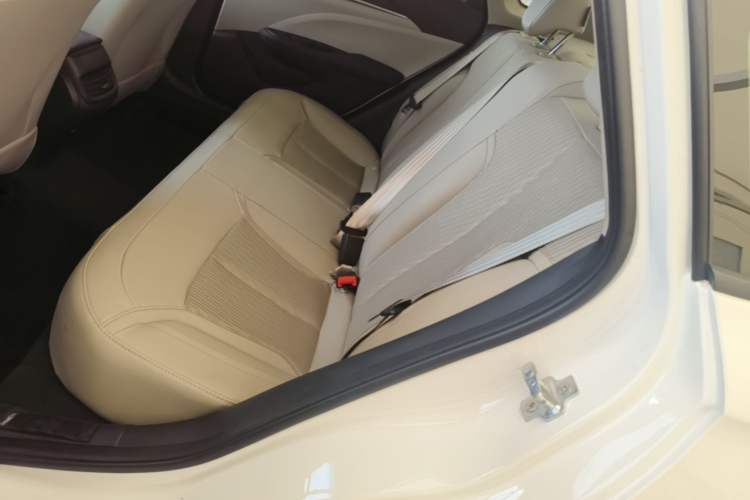 Used Buick GT 2017 15N Manual Elite Version Left Rear Seat