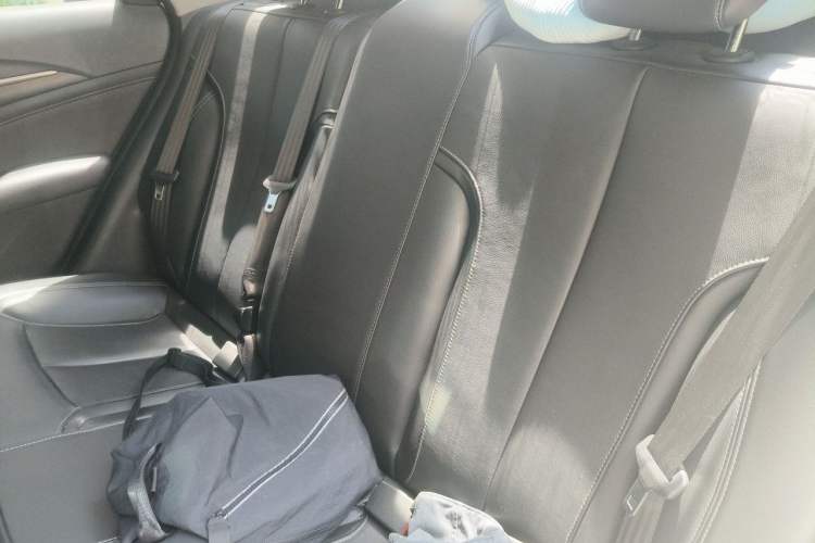 Used Buick GT 2017 15N Automatic Deluxe Edition Left Rear Seat