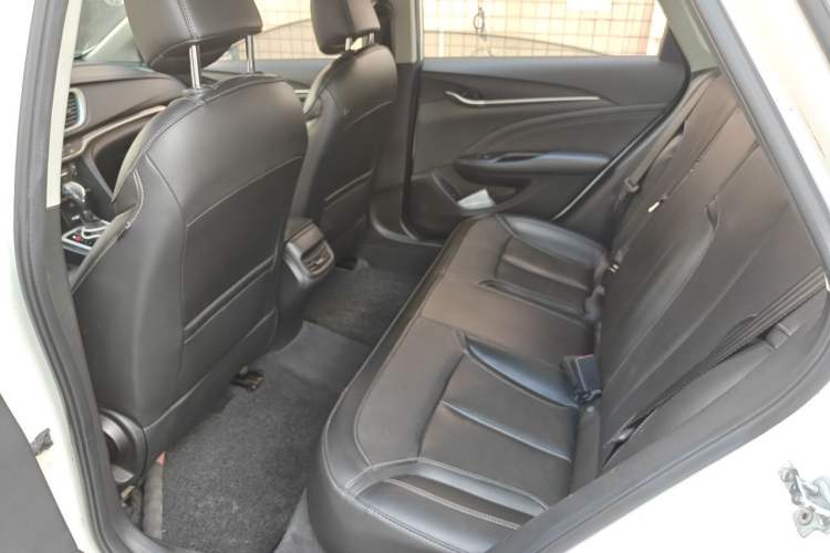 Used Buick GT 2017 15N Automatic Deluxe Edition Left Rear Seat