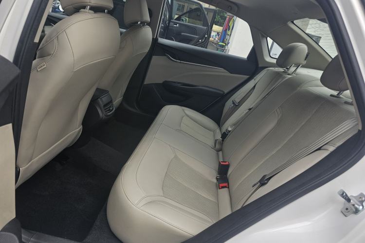 Used Buick GT 2017 15N Automatic Elite Version Left Rear Seat