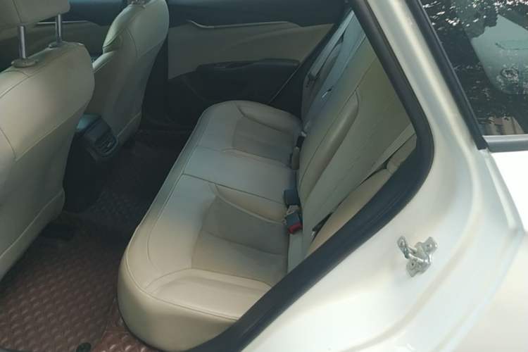 Used Buick GT 2017 15N Manual Elite Version Left Rear Seat