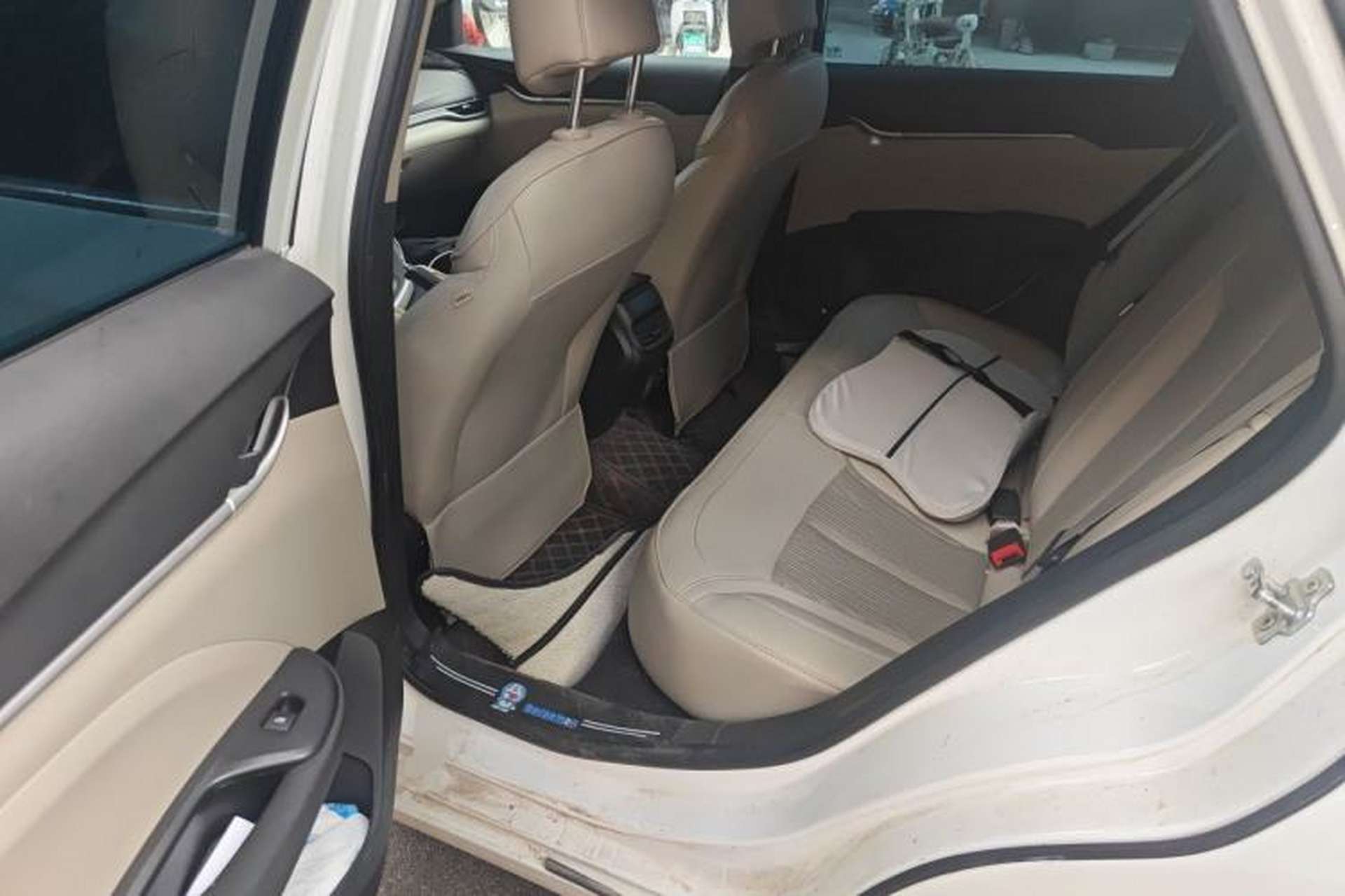 Used Buick GT 2017 15N Automatic Elite Version Left Rear Seat