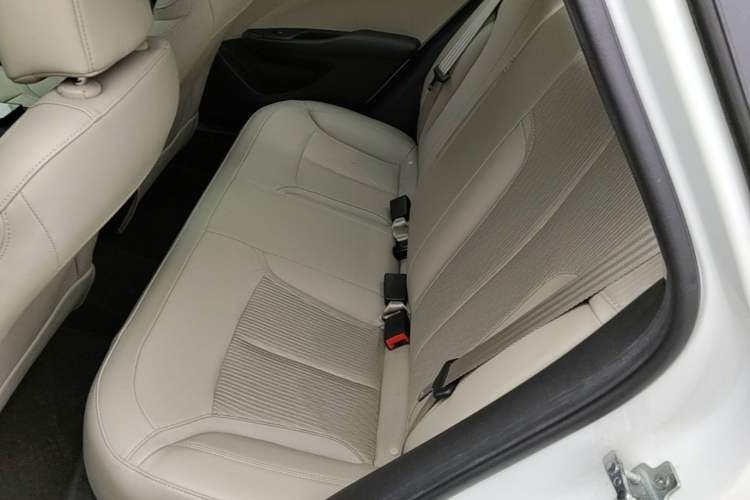 Used Buick GT 2017 15N Automatic Elite Version Left Rear Seat