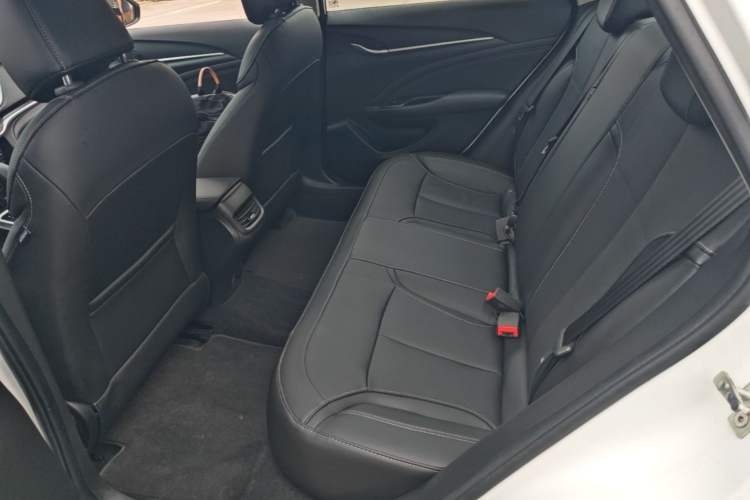 Used Buick GT 2017 15N Automatic Deluxe Edition Left Rear Seat