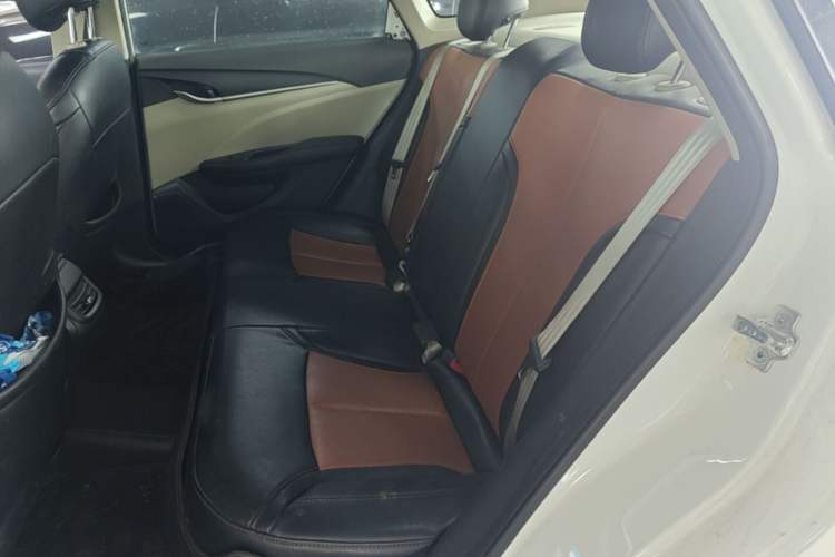 Used Buick GT 2017 15N Automatic Elite Version Left Rear Seat