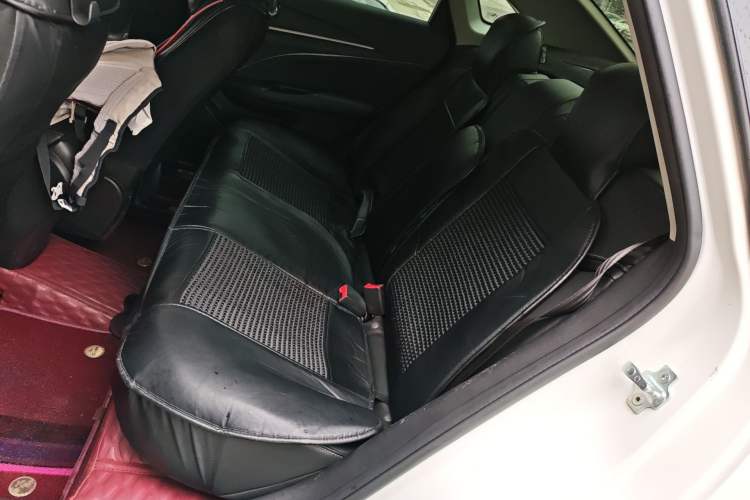 Used Buick GT 2017 15N Automatic Deluxe Edition Left Rear Seat