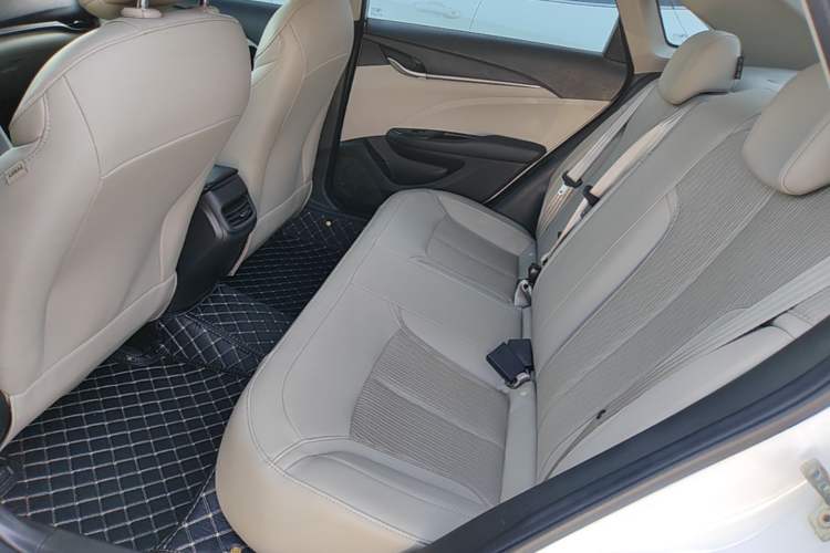 Used Buick GT 2017 15N Automatic Elite Version Left Rear Seat