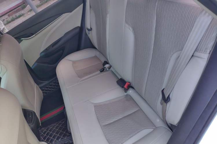 Used Buick GT 2017 15N Manual Elite Version Left Rear Seat