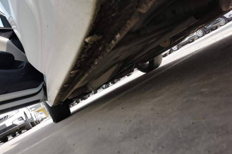 Used Buick GT 2017 15N Automatic Elite Version Left Side Sill
