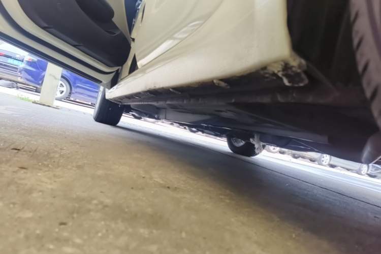 Used Buick GT 2017 15N Manual Elite Version Left Side Sill