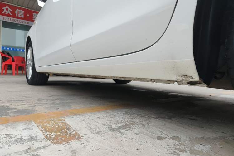 Used Buick GT 2017 15N Automatic Elite Version Left Side Sill