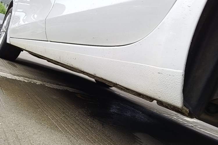 Used Buick GT 2017 15N Automatic Elite Version Left Side Sill