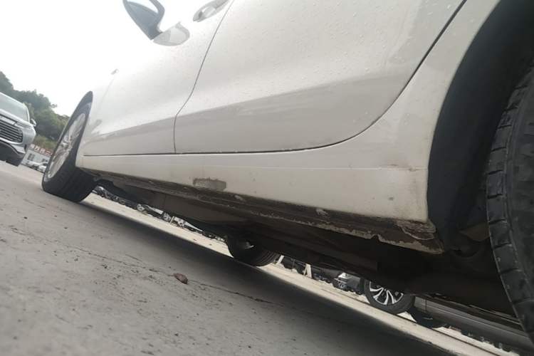 Used Buick GT 2017 15N Automatic Elite Version Left Side Sill