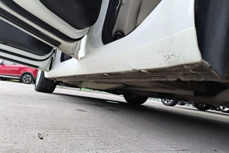 Used Buick GT 2017 15N Manual Elite Version Left Side Sill
