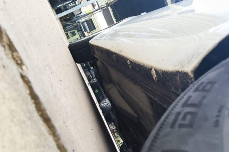 Used Buick GT 2017 15N Automatic Elite Version Left Side Sill