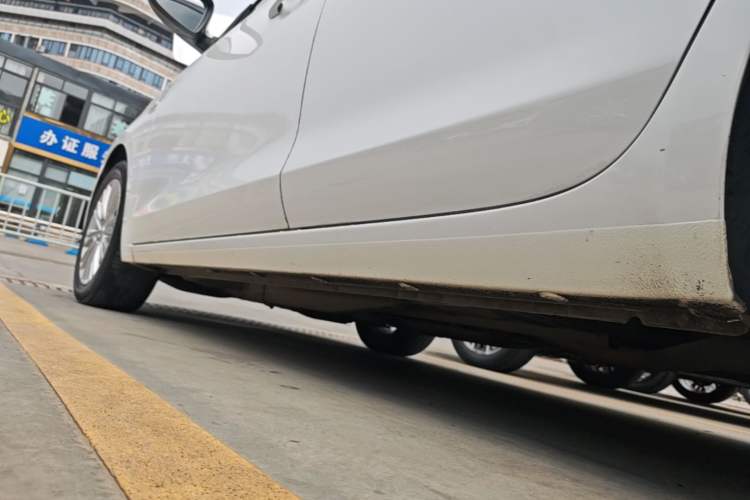 Used Buick GT 2017 15N Automatic Elite Version Left Side Sill