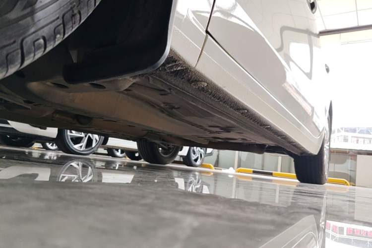 Used Buick GT 2017 15N Automatic Elite Version Left Side Sill