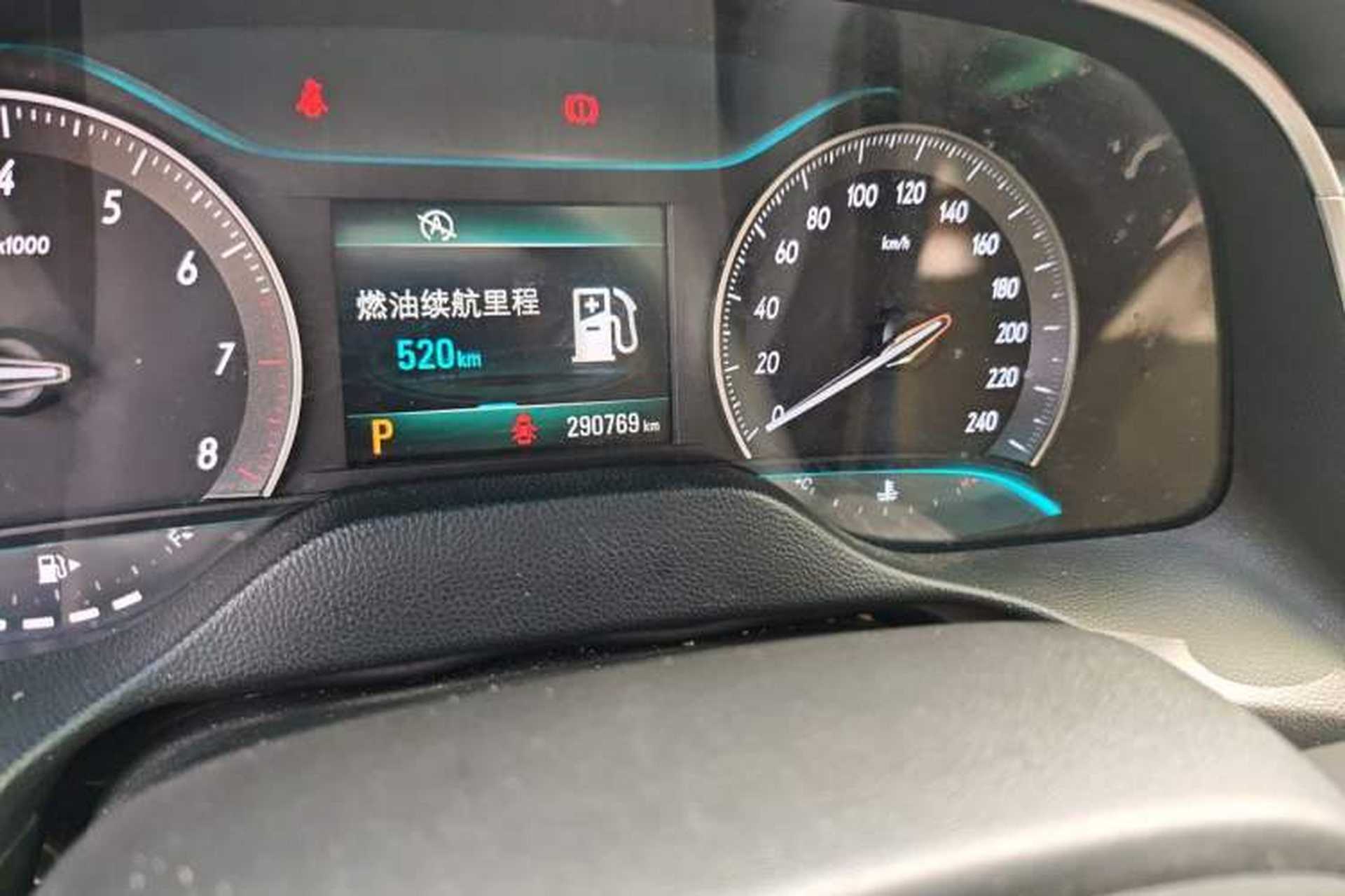 Used Buick GT 2017 15N Automatic Elite Version Odometer Close Up