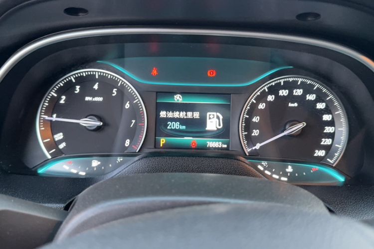 Used Buick GT 2017 15N Automatic Elite Version Odometer Close Up