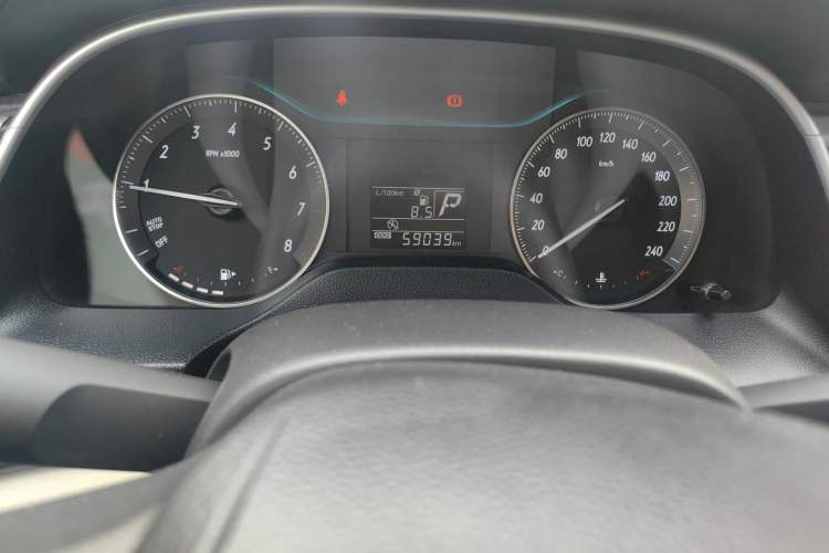 Used Buick GT 2017 15N Automatic Entry-Level Trim Odometer Close Up