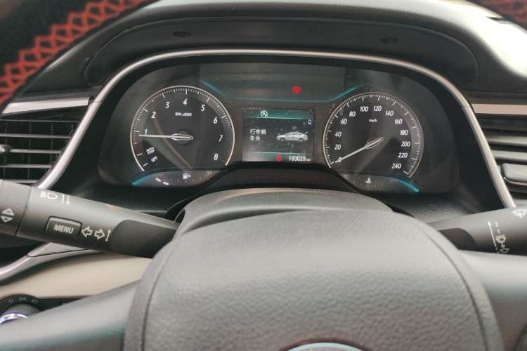 Used Buick GT 2017 15N Manual Elite Version Odometer Close Up