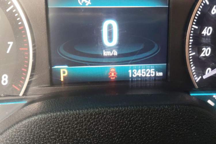 Used Buick GT 2017 15N Automatic Elite Version Odometer Close Up