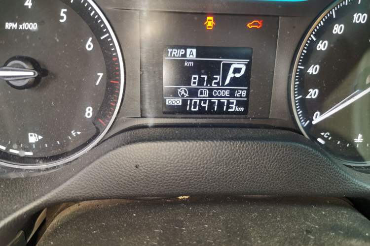Used Buick GT 2017 15N Automatic Entry-Level Trim Odometer Close Up