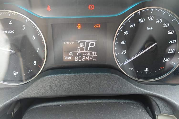 Used Buick GT 2017 15N Automatic Entry-Level Trim Odometer Close Up