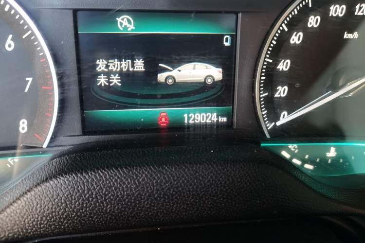 Used Buick GT 2017 15N Manual Elite Version Odometer Close Up