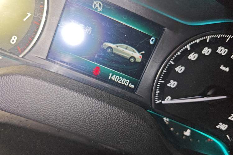 Used Buick GT 2017 15N Manual Elite Version Odometer Close Up