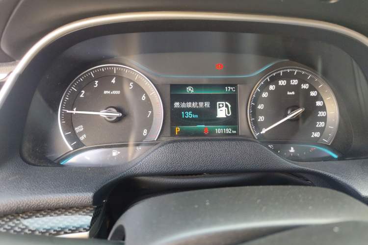 Used Buick GT 2017 15N Automatic Deluxe Edition Odometer Close Up