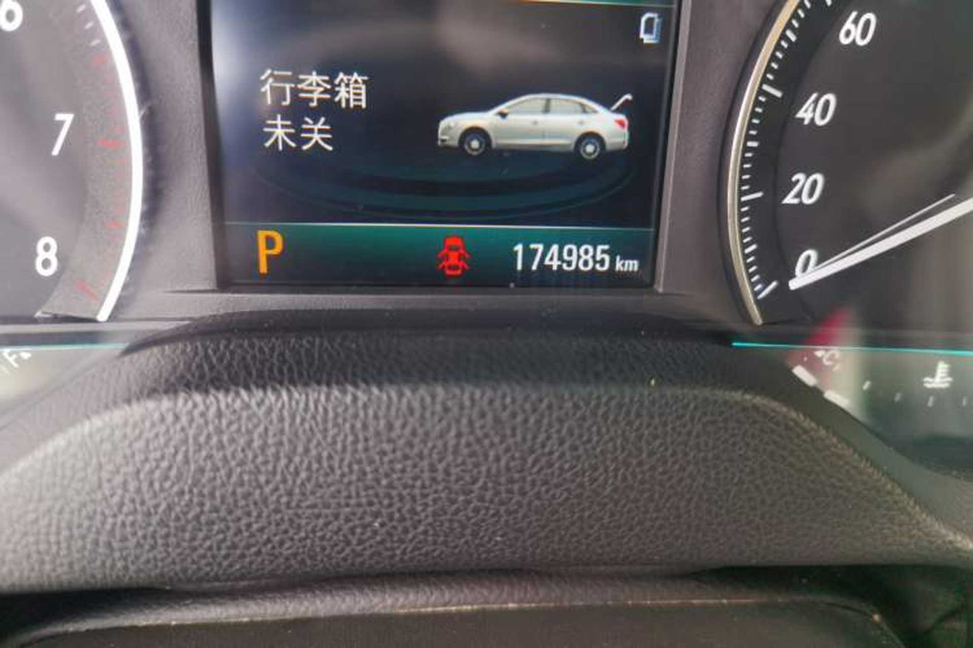 Used Buick GT 2017 15N Automatic Deluxe Edition Odometer Close Up