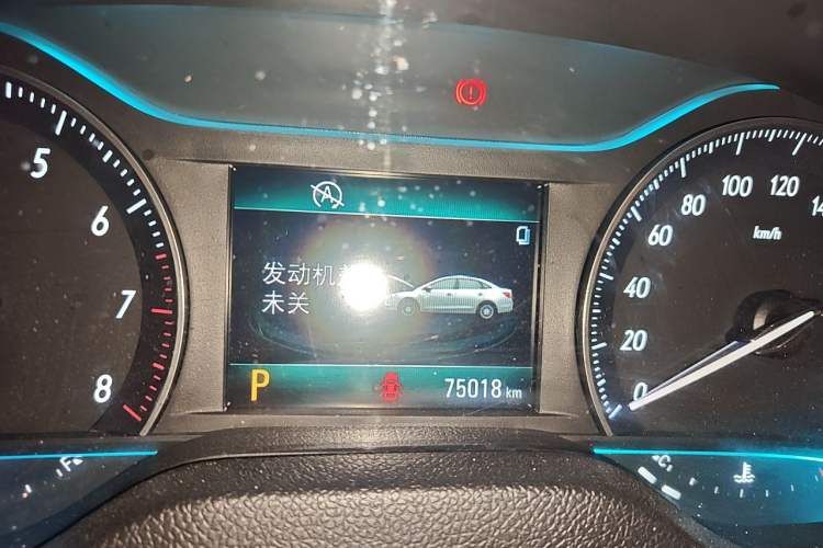 Used Buick GT 2017 15N Automatic Elite Version Odometer Close Up