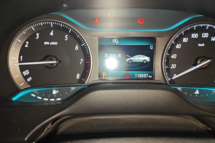Used Buick GT 2017 15N Automatic Elite Version Odometer Close Up