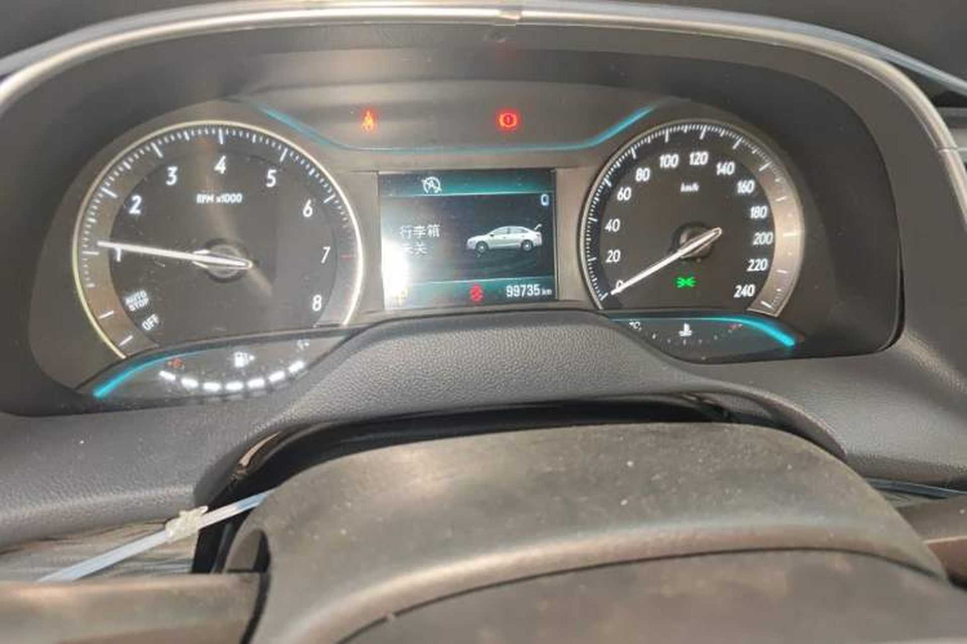 Used Buick GT 2017 15N Automatic Elite Version Odometer Close Up